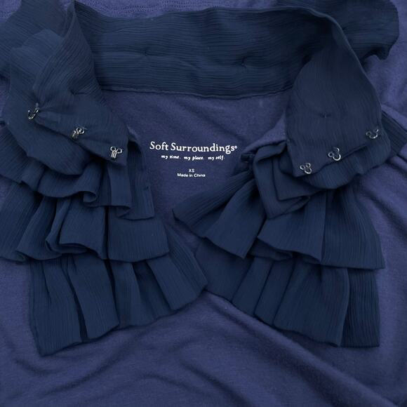 Soft Surroundings Floral Applique Ruffle Neck Top Navy Blue Size S - Picture 9 of 9